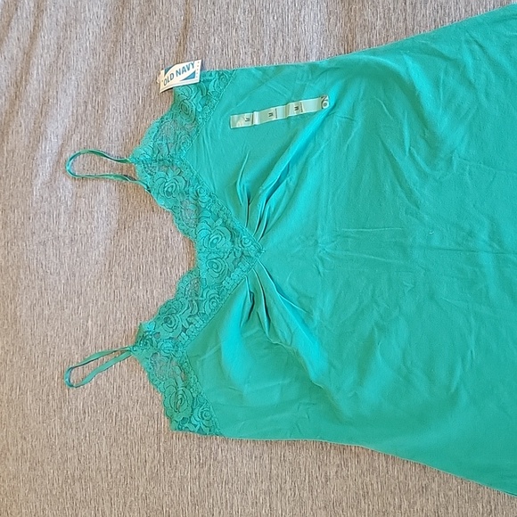 (5) Lace Tank Tops - Picture 3 of 3